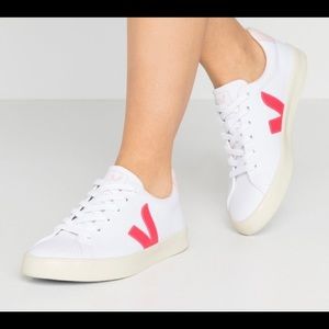 Veja Canvas Esplar Sneaker - Size 36 EU